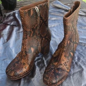 Dolce vita leather mid boots